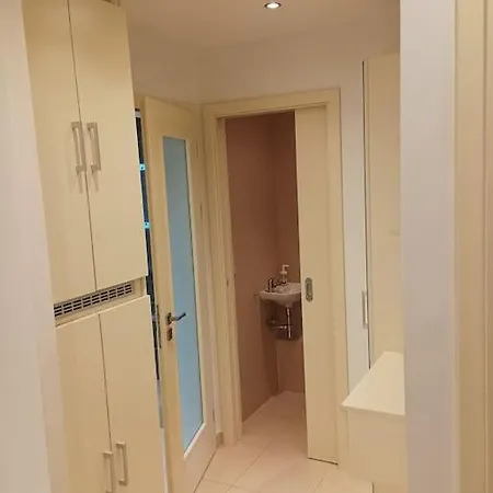 Spacious Modern 3 Bedroom Aparment Apartmán