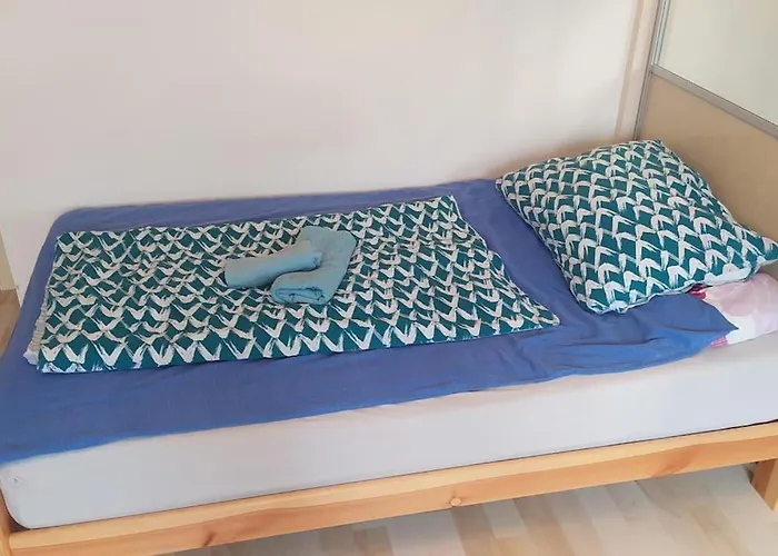Spacious Modern 3 Bedroom Aparment * Praga