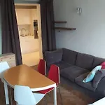Spacious Modern 3 Bedroom Aparment Praga